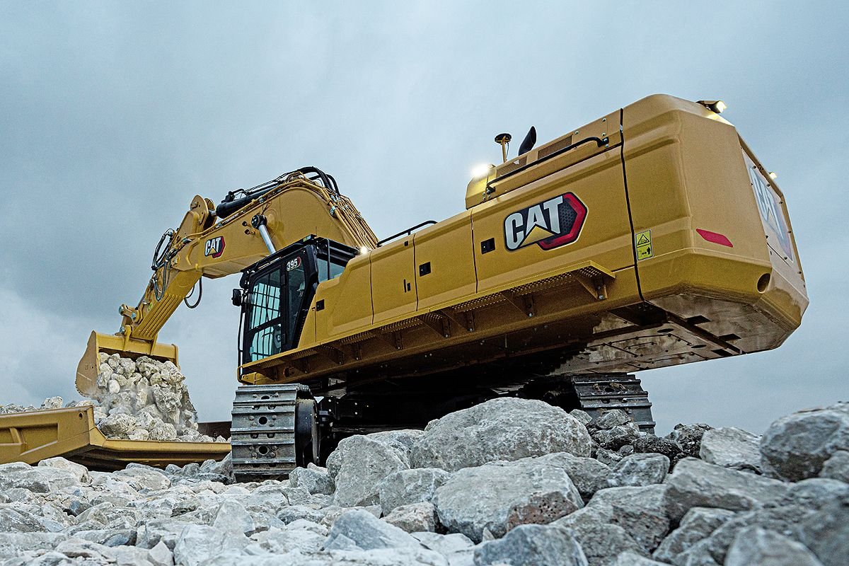 CATERPILLAR 390D