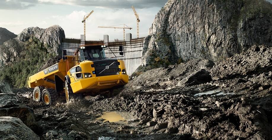 VOLVO A40